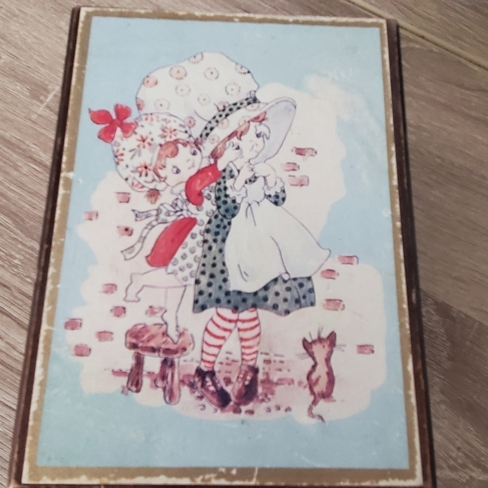 Vintage Sankyo Music Box. Made in Japan.  Early 70s. Holly Hobbie